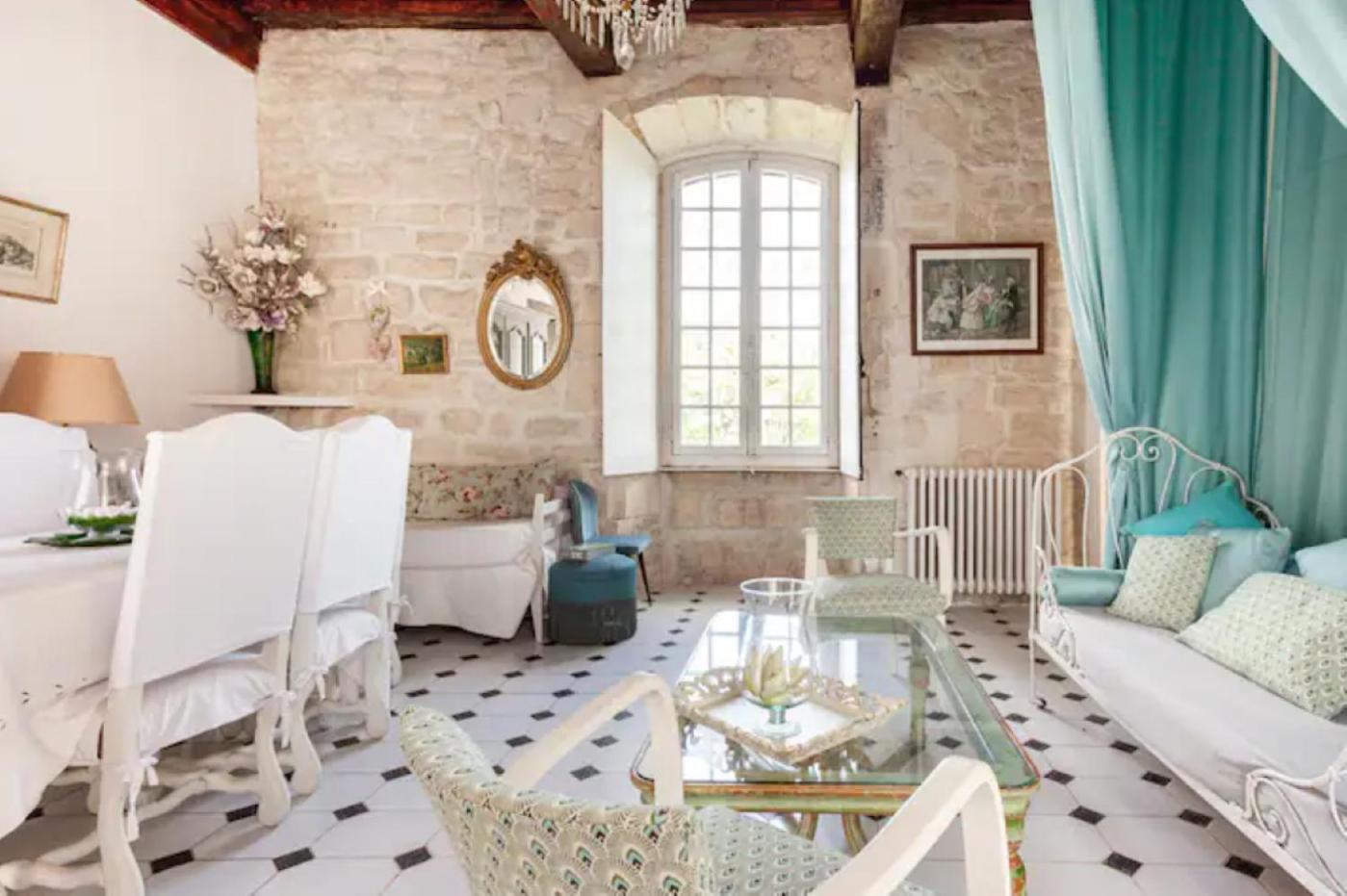 Appartement Spacieux Avec Deux Chambres Au Chateau Valence  Exterior foto
