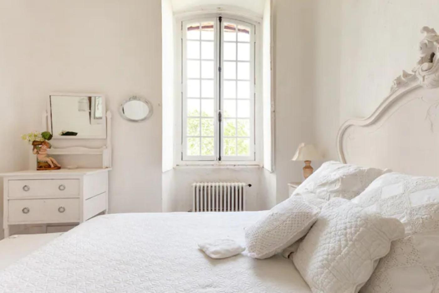 Appartement Spacieux Avec Deux Chambres Au Chateau Valence  Exterior foto